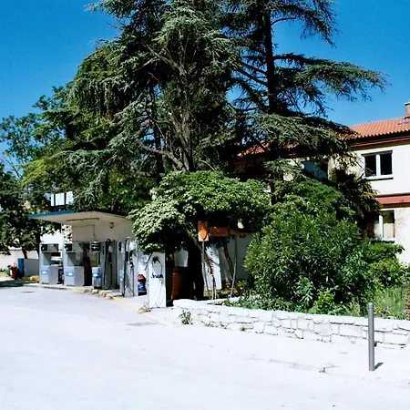 Hostel Amfora *